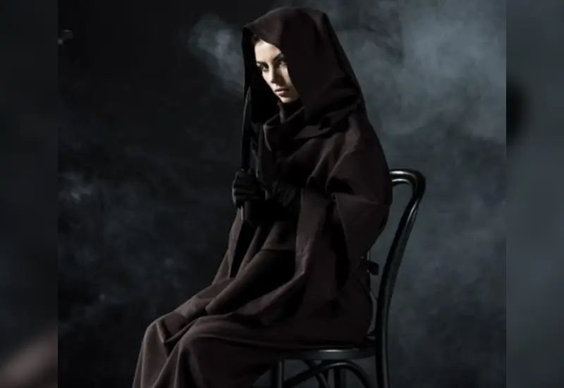 mujer-de-negro