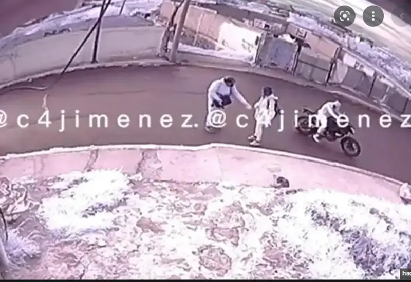 En las imágenes se ve el asalto