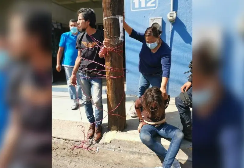 oaxaca_delincuente_atado_a_poste