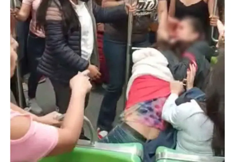 Riña entre pasajeras del Metro