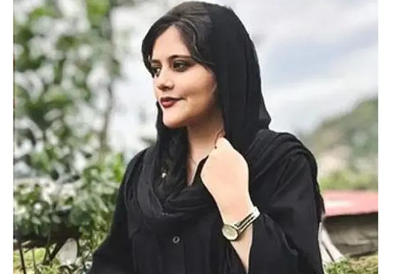 Mahsa Amini, de 22 años 