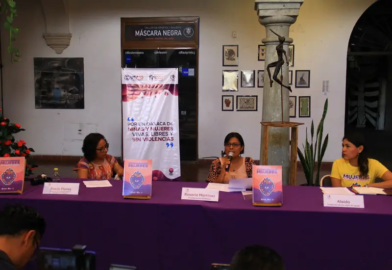 mujeres-dialogo