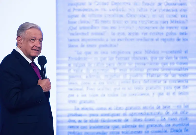 Andrés Manuel López Obrador en conferencia
