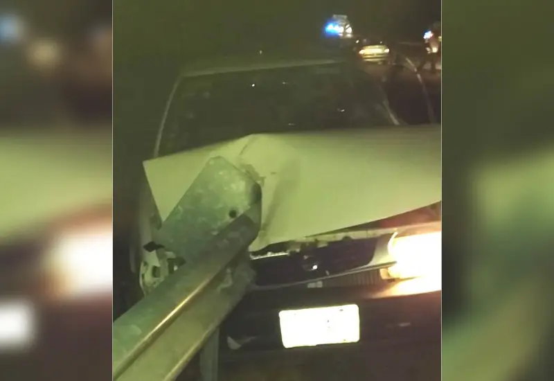 accidente_auto_incrustado_valla_huajuapan