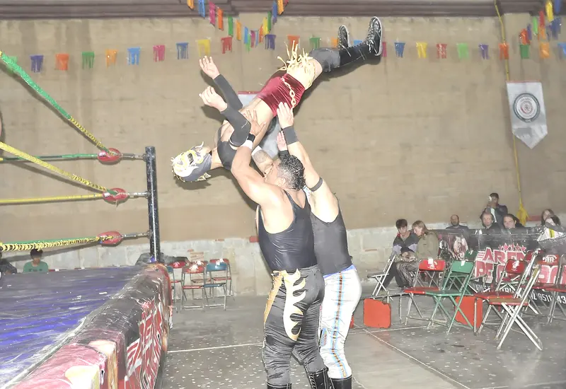 lucha-uno