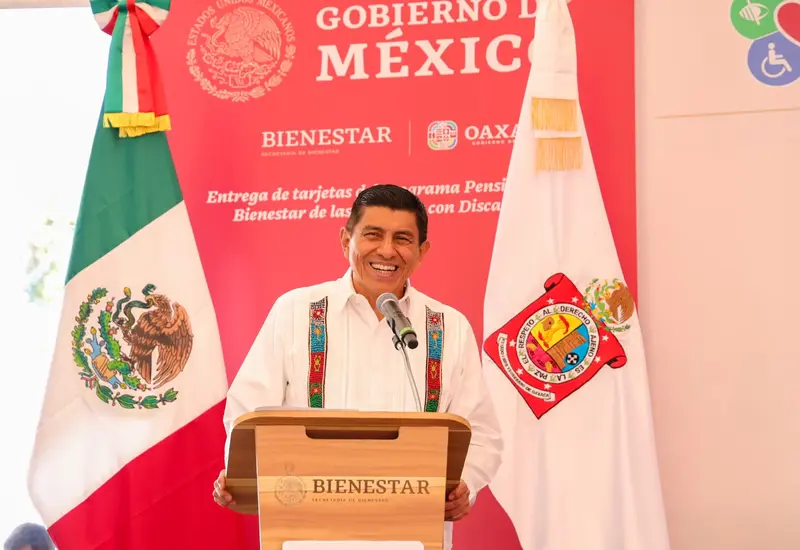 salomon_jara_entrega_tarjetas_bienestar_discapacidad