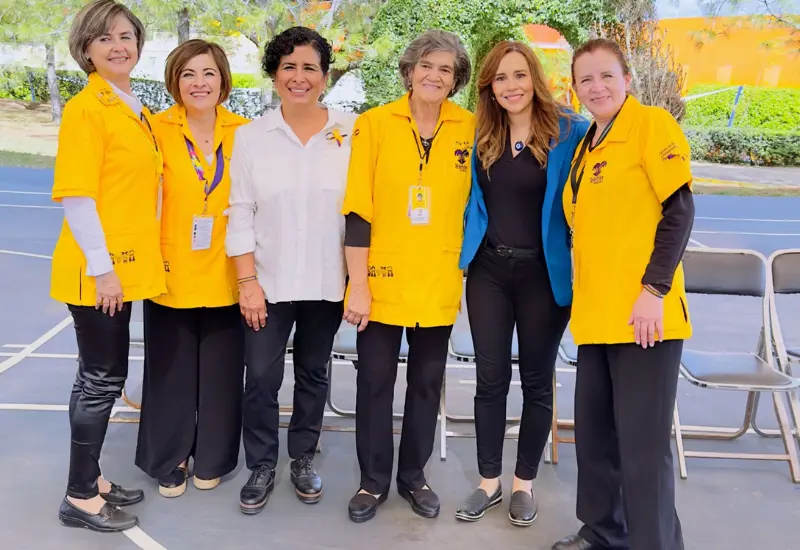 estefany_lagunas_recibe_reconocimiento_crit
