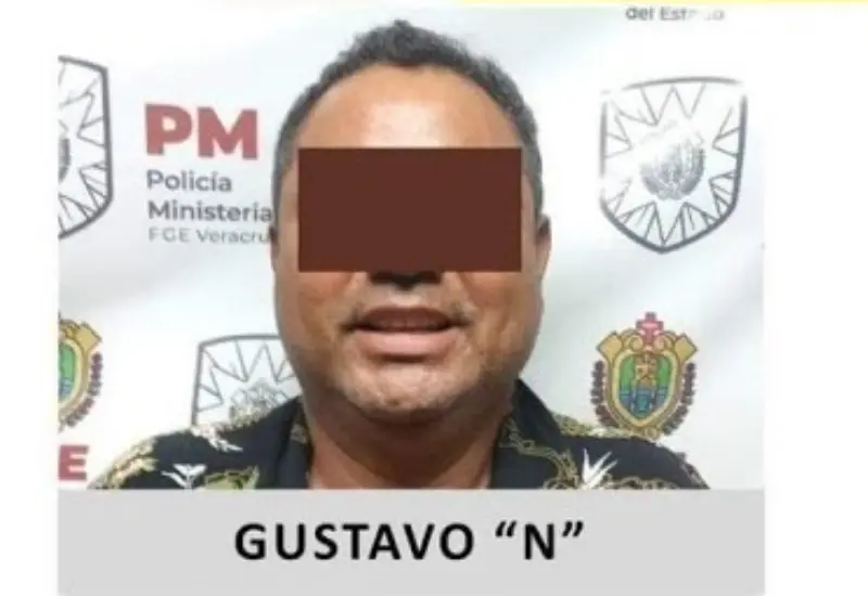 A Gustavo se le ejecutó la orden de aprehensión en el penal de Michoacán, donde se encuentra detenido por delitos cometidos en Veracruz.