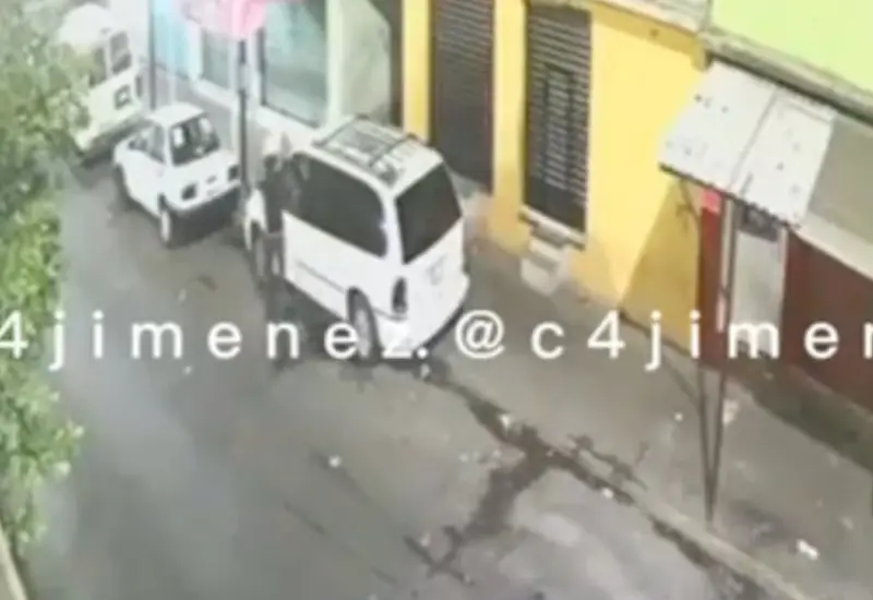 intenta_quemar_camioneta
