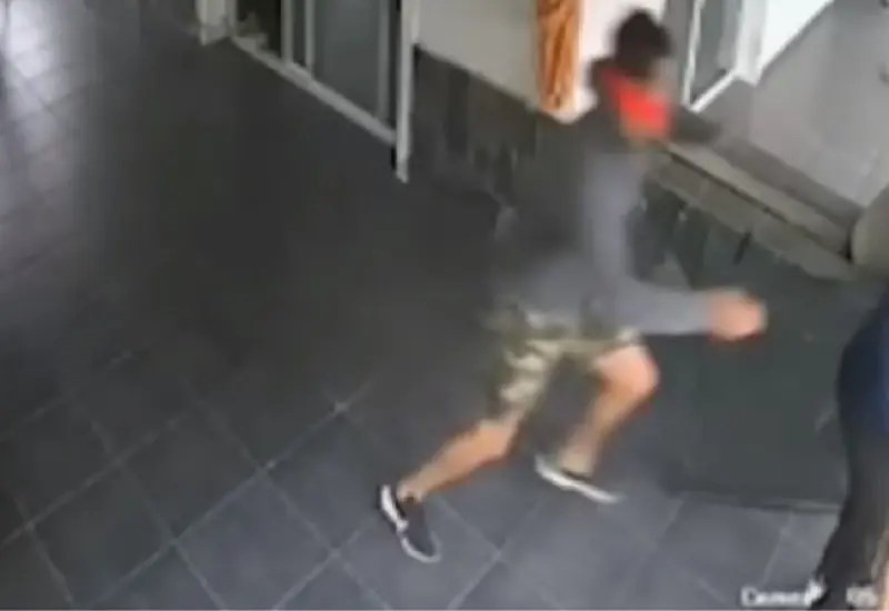persecución_padre_rescata_menor