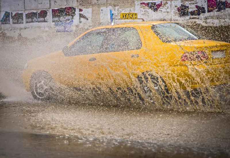taxi-lluvia