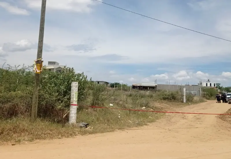 Terreno baldío acordonado 