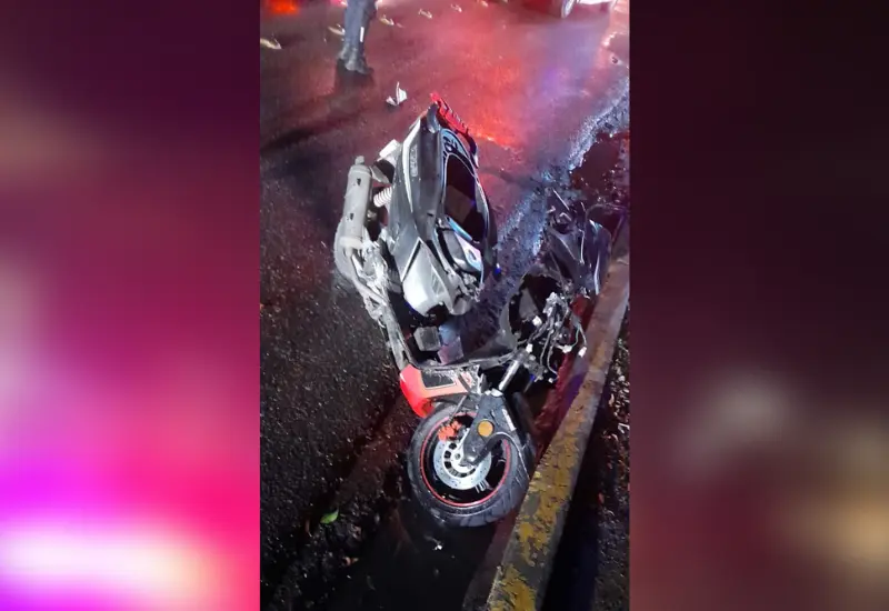 Moto después del choque 