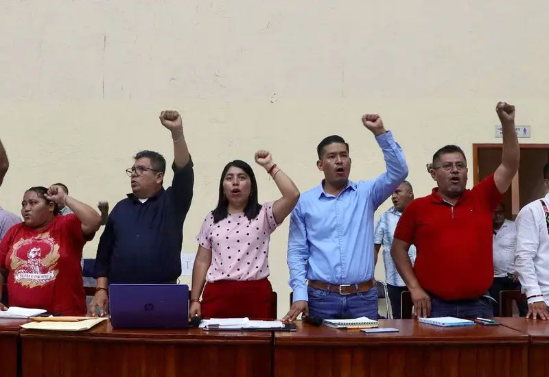 seccion_22_amaga_manifestaciones_guelaguetza