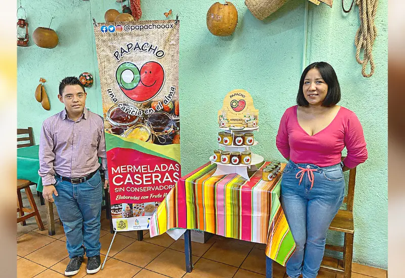 Su hermana Brisa y él trabajan juntos.