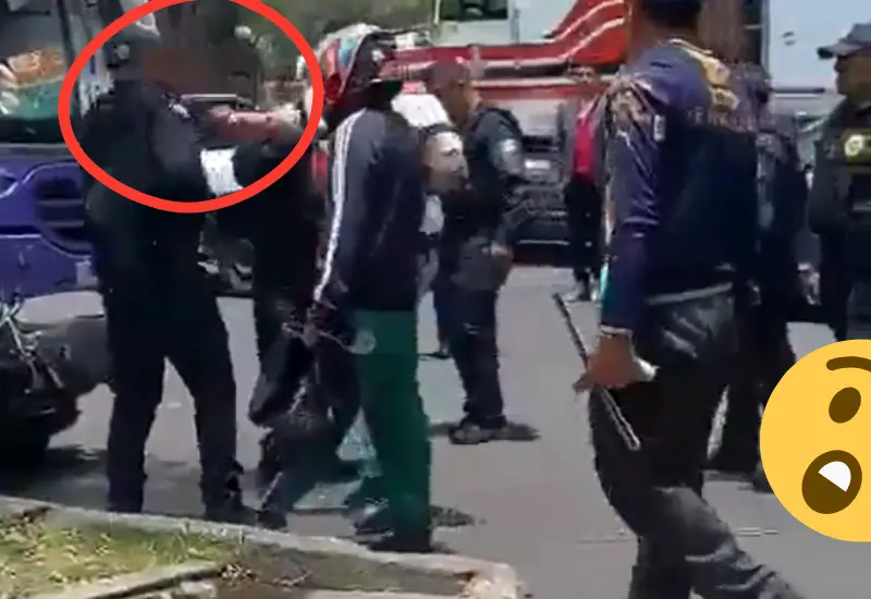 Policía golpeado