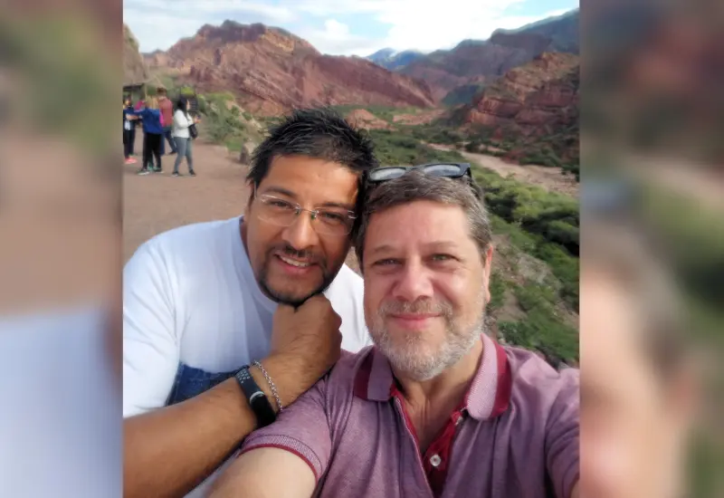 se_divorcia_inicia_relacion_con_hombre