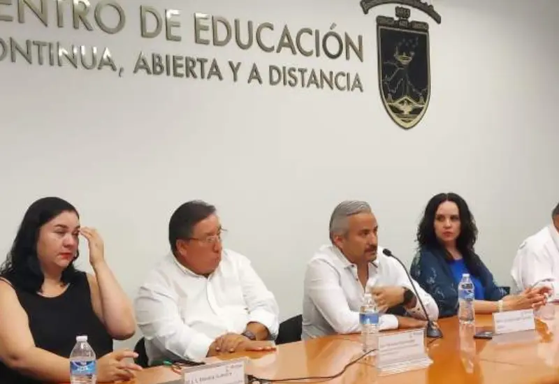 presentan_licenciatura_en_periodismo