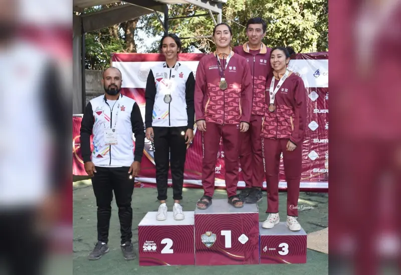 paulina_cobian_podium_plata