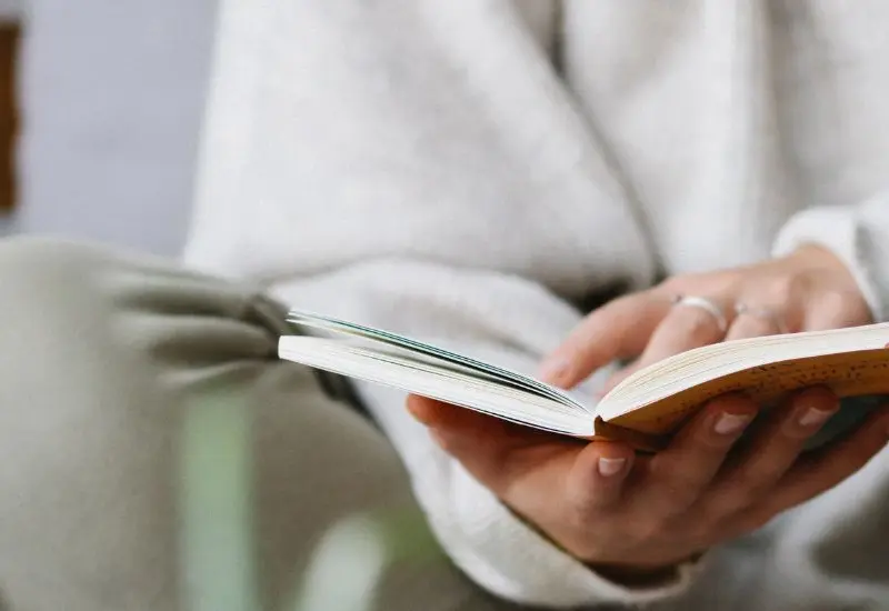 mujer_leyendo