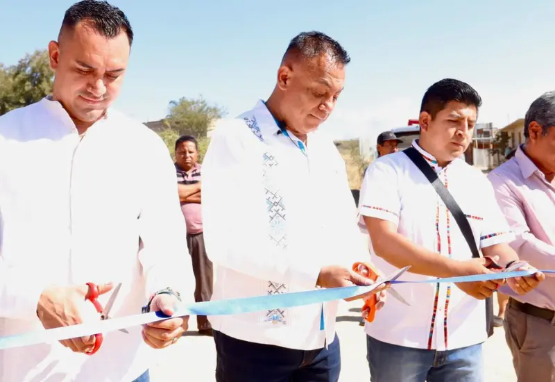 dr_chente_castellanos_inaugura_obras