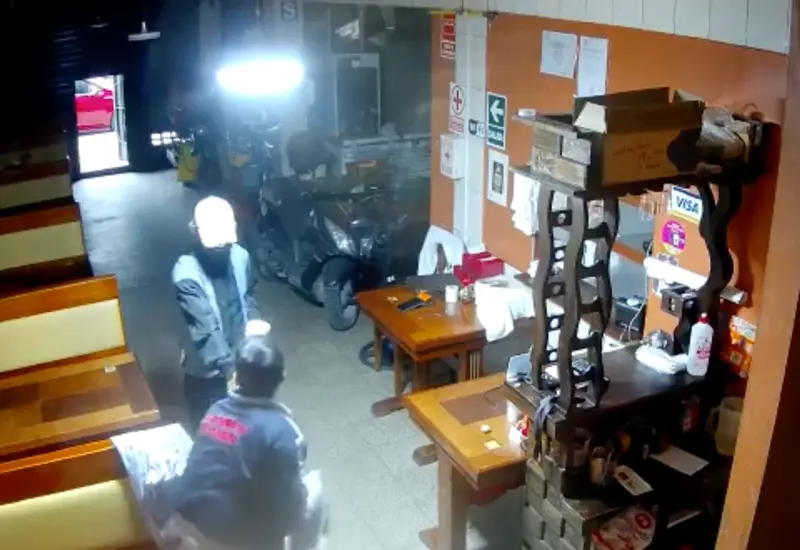 asaltan_niño_y_su_madre_restaurante