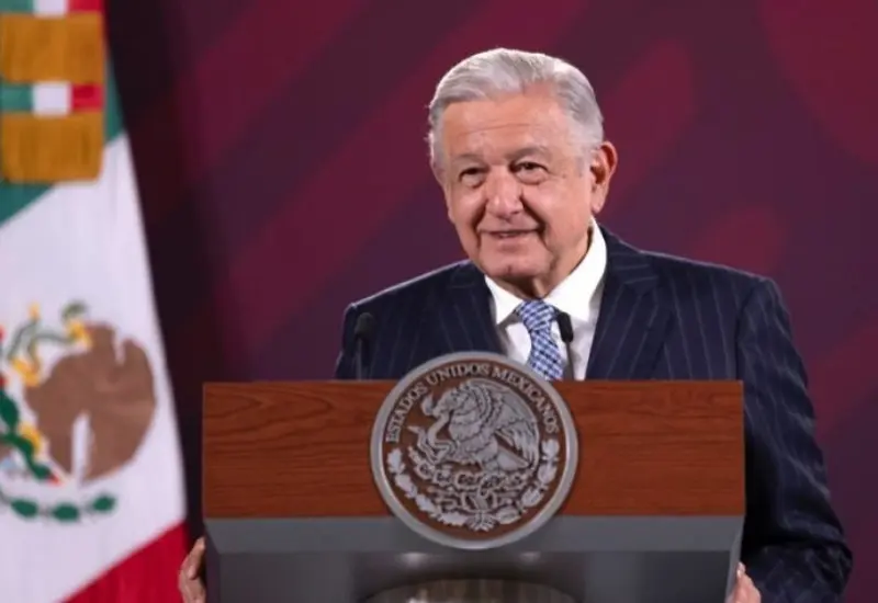 lopez_obrador_dia_del_maestro