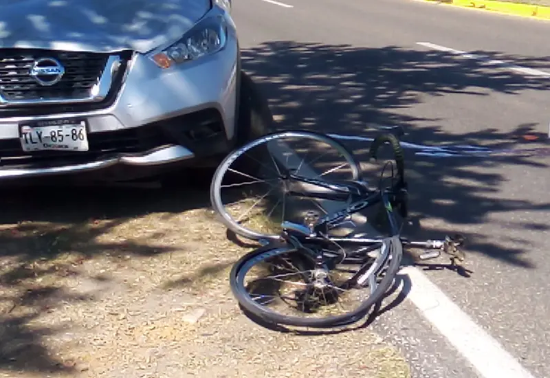 dos_ciclistas_arrollados_uno_muere