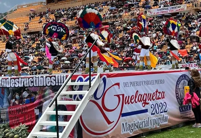 danzantes_guelaguetza_popular