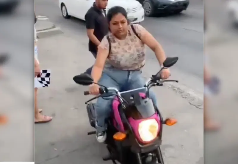 choca_moto_recien_salida_agencia