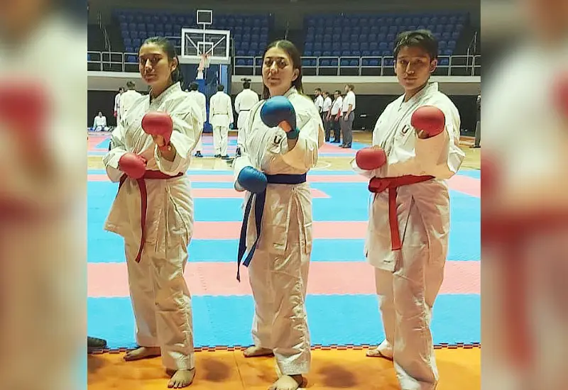 equipo_kumite_femenil _gavilanes_uabjo