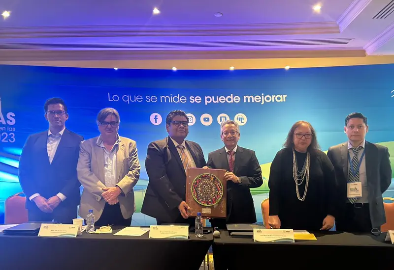entrega_reconocimiento_eduardo_pinacho_sanchez 