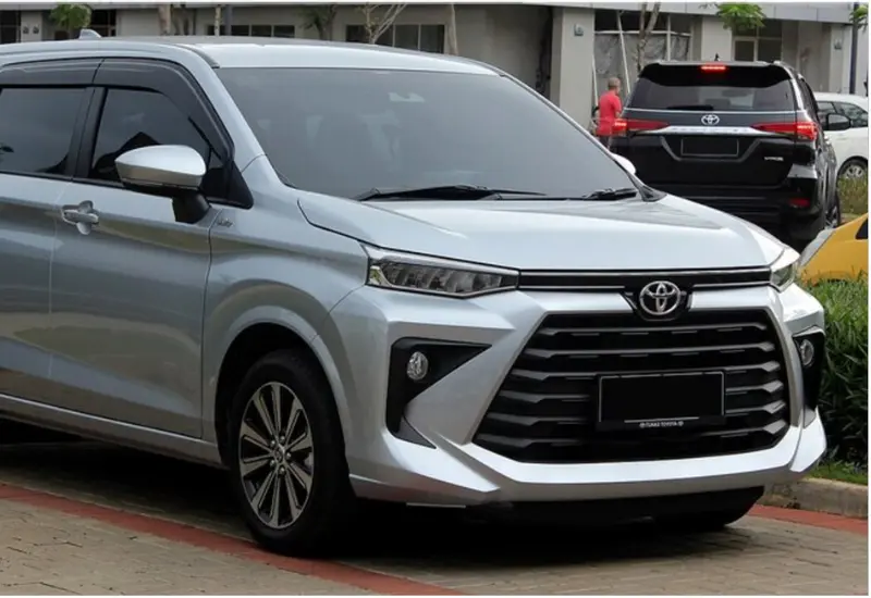 vehiculo_toyota_avanza