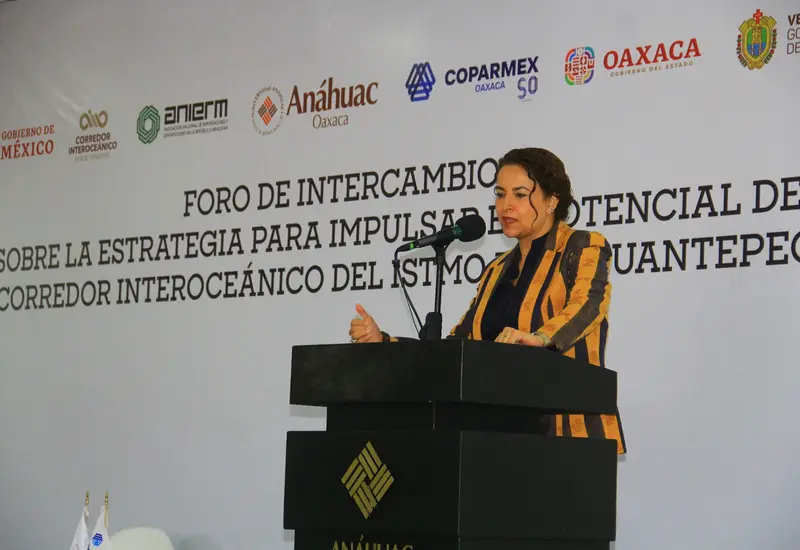 yoani-rodriguez-foro-anahuac-corredor