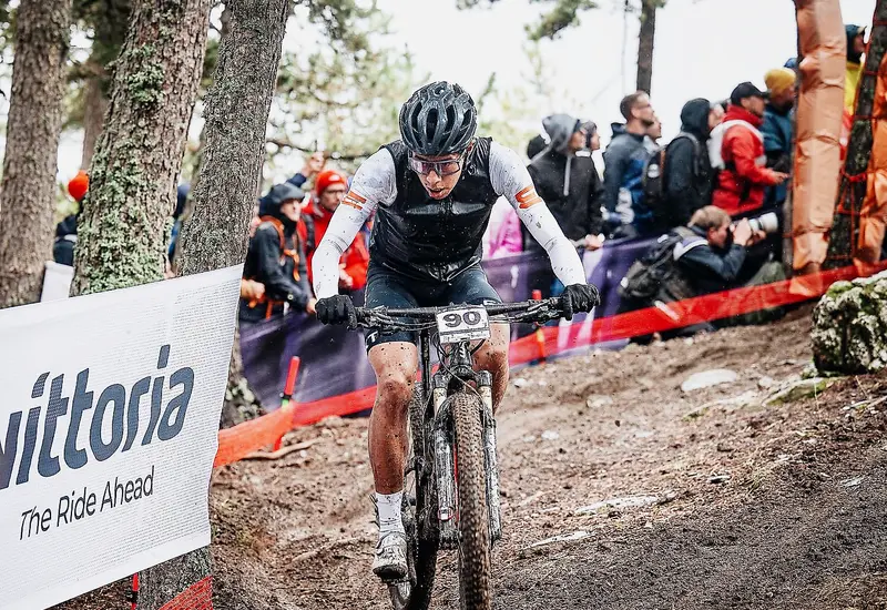 Amando Martínez cerró su gira con la carrera más dura