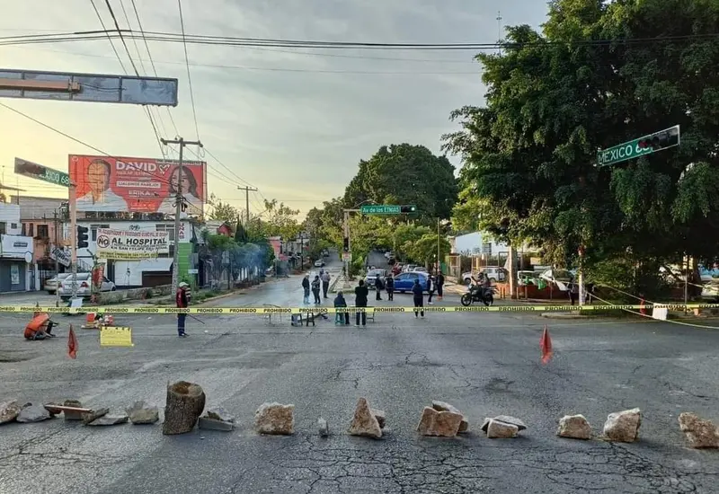 inician_dialogo_unidad_habitacional_agua