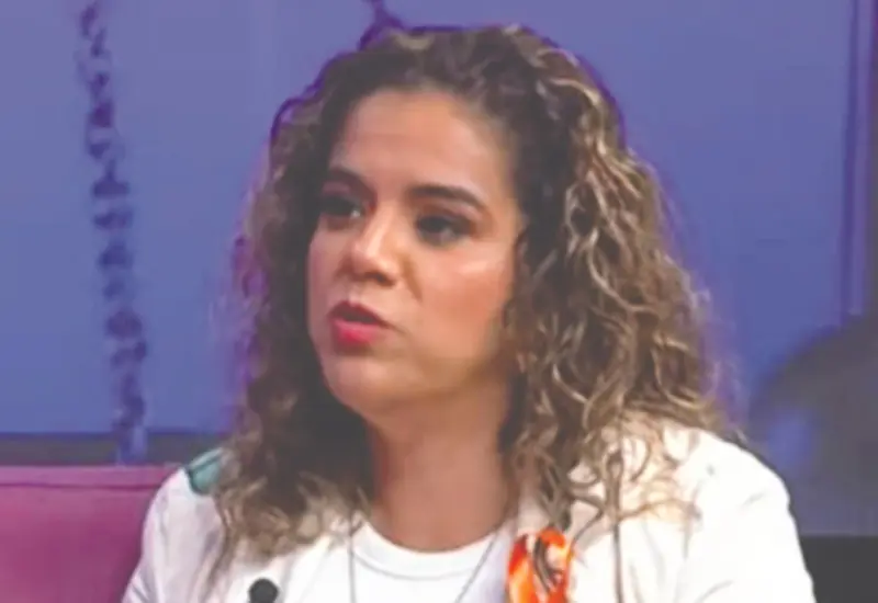 ella-portada