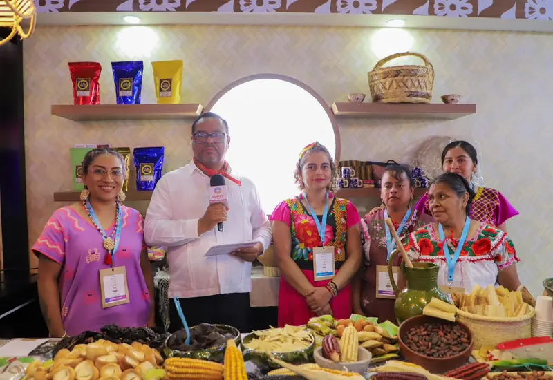 oaxaca_comparte_tradicion_tianguis_turistico
