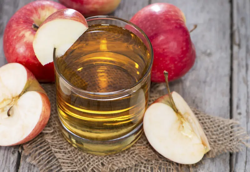 Beneficios-de-tomar-jugo-de-manzana