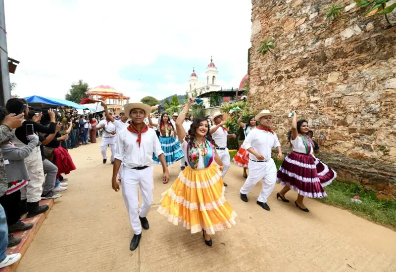 guelaguetza-sierra