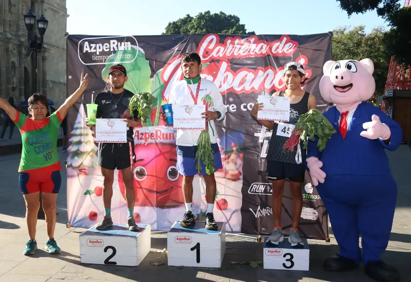 Los tres primeros lugares de la libre varonil.