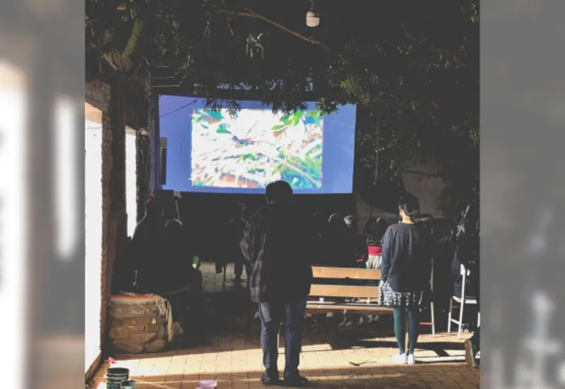 El Taller 8, en Teotitlán de Valle, acogió la primera función de cierre del 2024, para OaxacaCine, con la exhibición de “Por dentro todos somos color”.