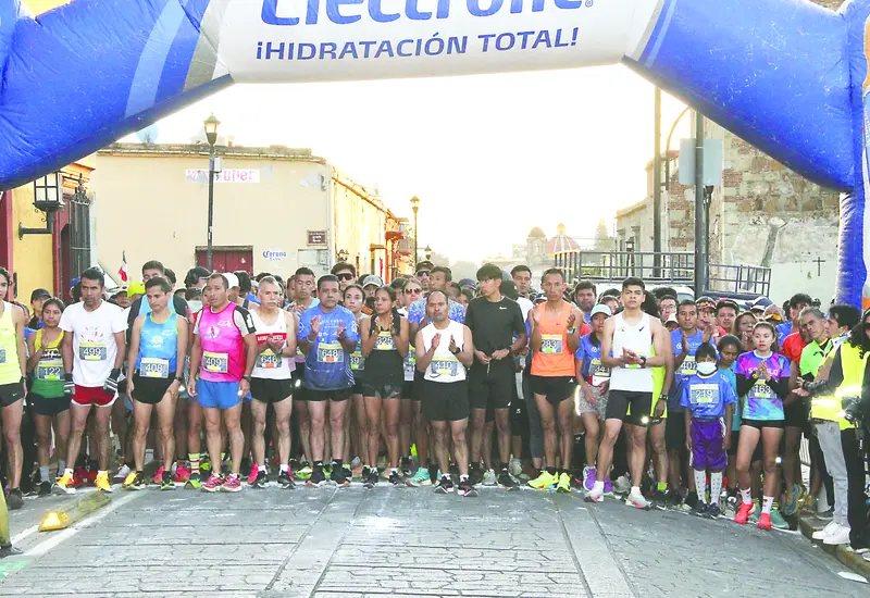 En una fría mañana, más de 400 atletas participaron en la Carrera por la Esperanza