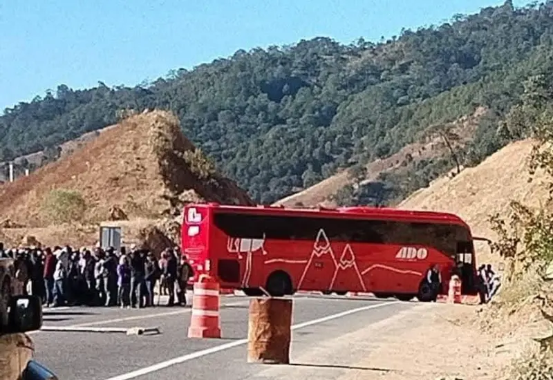 bloqueo-autopista-barranca-larga-ventanilla
