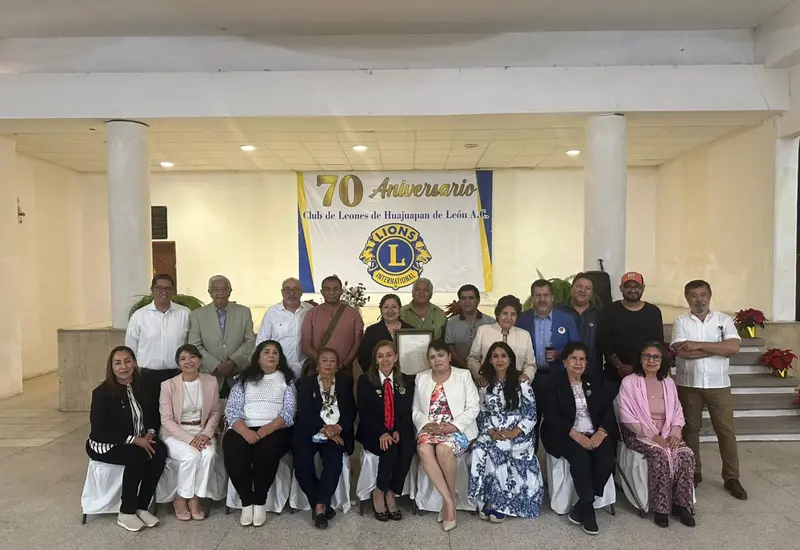 Los socios del Club de Leones cumplieron 70 años en Huajuapan.
