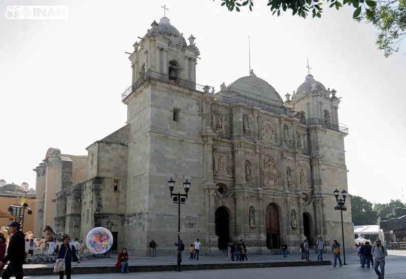 Así luce la Catedral Metropolitana de la ciudad de Oaxaca, después de la limpieza. 