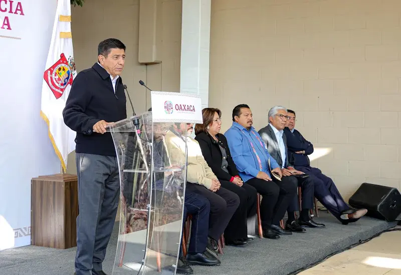 Salomón Jara afirmó que ha hecho obras y que, además, se han pagado 10 mil millones de pesos de la deuda heredada del estado.