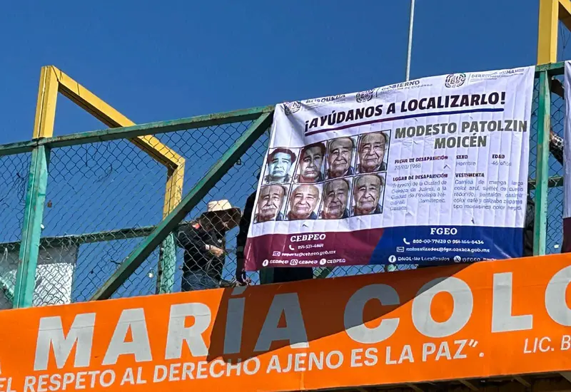 La ficha de búsqueda fue exhibida en lugares públicos en la Agencia Municipal El Carrizo, Pinotepa Nacional y Puerto Escondido.