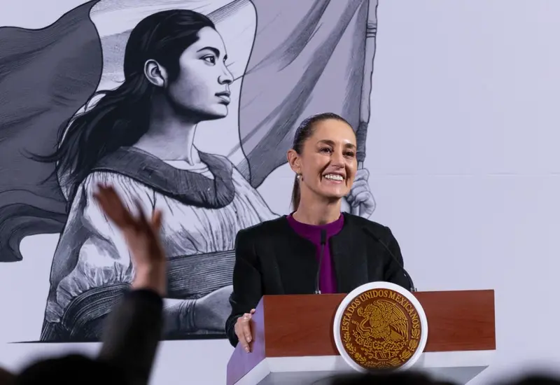 “El liderazgo de Sheinbaum en los ámbitos de las finanzas, la tecnología, los me- dios de comunicación y otros ámbitos es una poderosa respuesta a quienes cues- tionan la capacidad de una mujer para ejercer el poder”, señala ‘Forbes’.