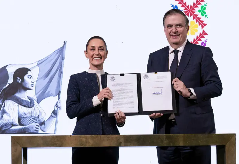 La Presidenta Sheinbaum anunció que el SAT y la Agencia Nacional de Aduanas de México (ANAM) emitieron reglas para abatir el contrabando.